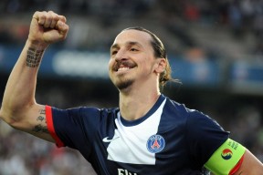 开云真人-柯洁成功卫冕冠军围棋世界赛，围棋高手柯洁最近获得了一个什么冠军