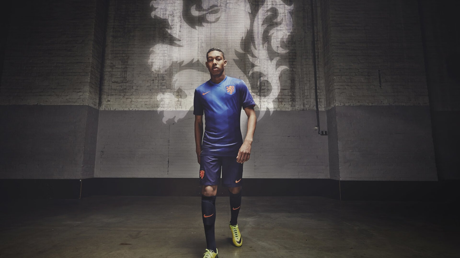 利物浦欧冠逐步逼近,目标盾牌在望